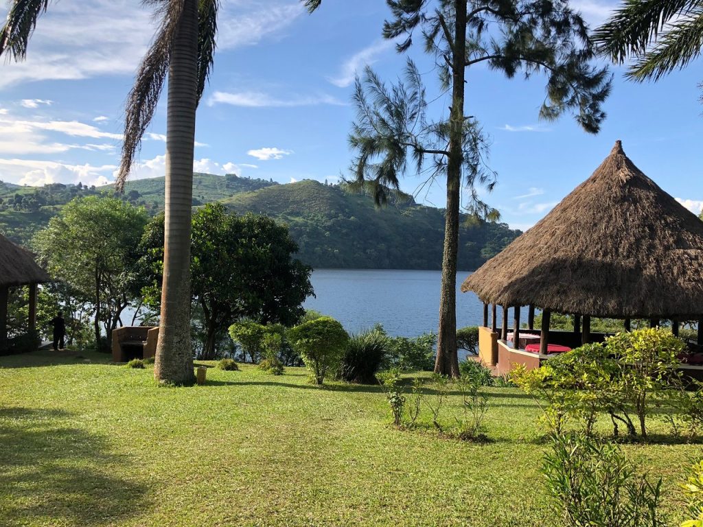 Nyinalibulitwa Country Resort and Safari Camp